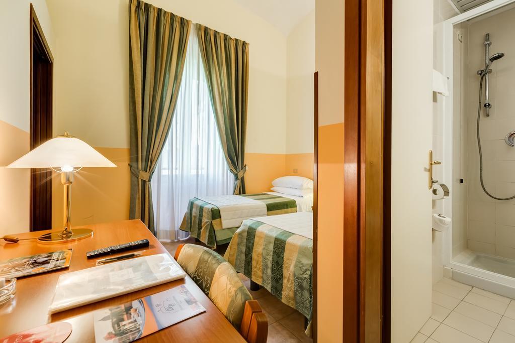 Domus Carmelitana Hotel 3*