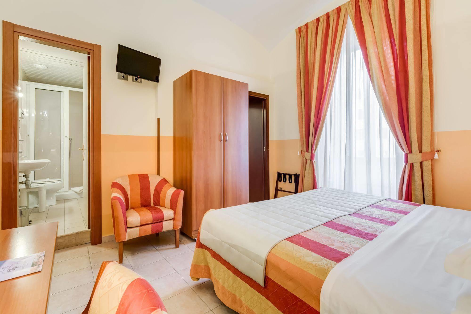Domus Carmelitana Hotel 3*