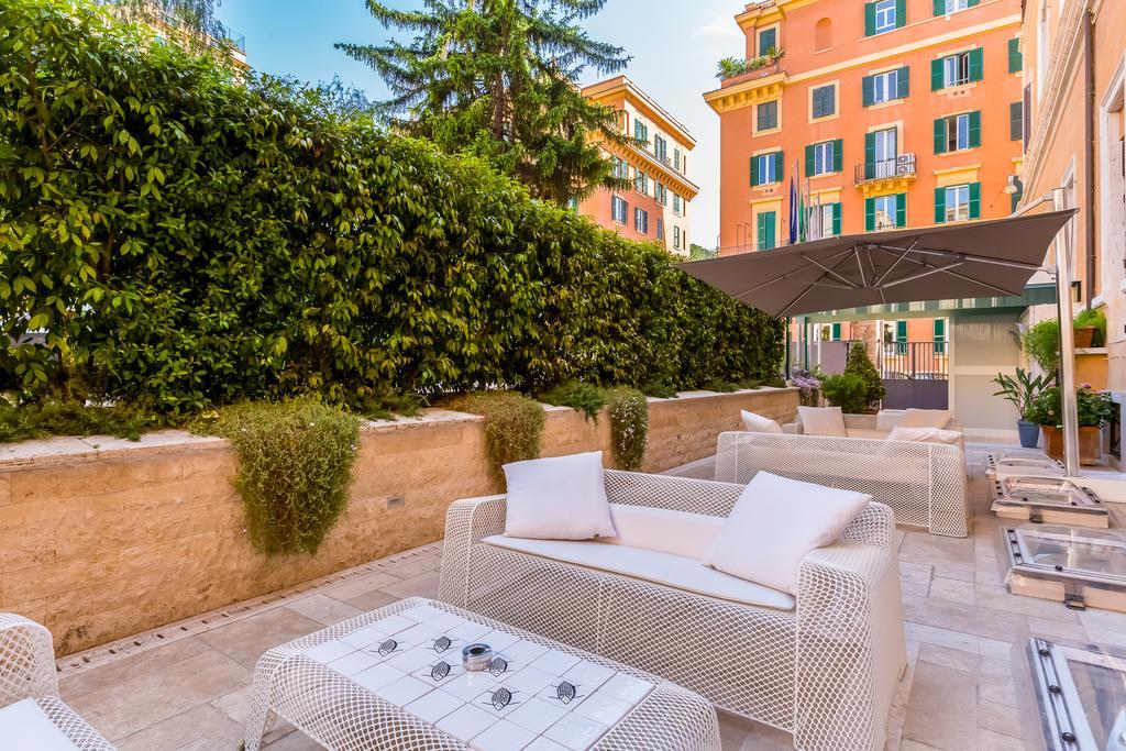 Hotel Domus Carmelitana Roma