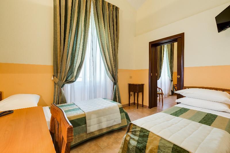 Domus Carmelitana 3*