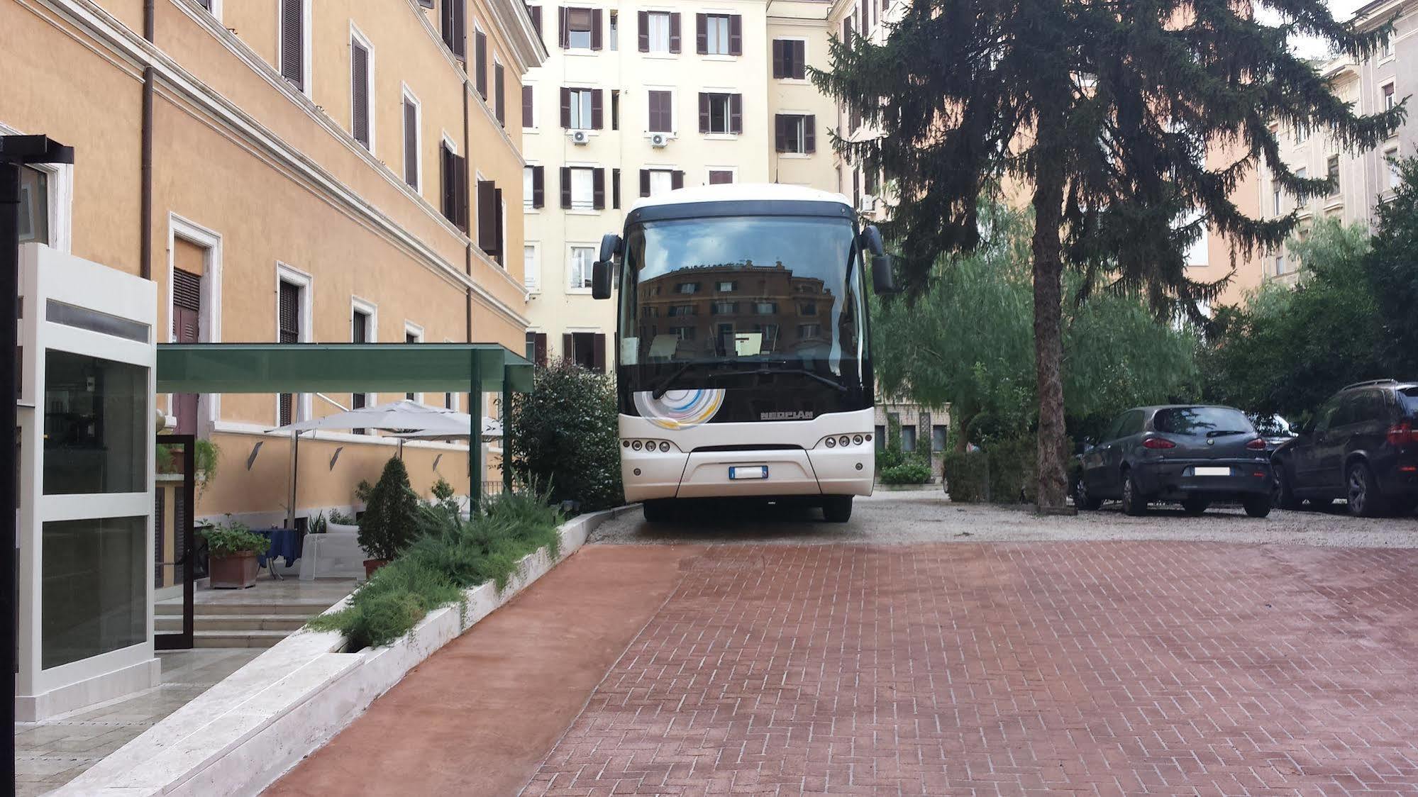 Domus Carmelitana Hotel